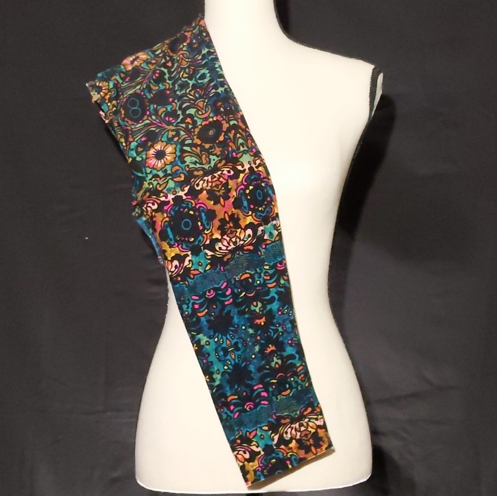 LuLaRoe Buttery Soft Leggings